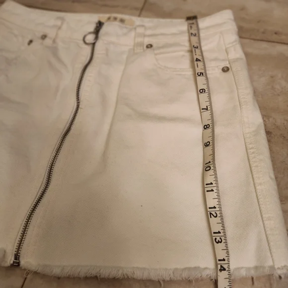 We The Free "Zip It Up" Vintage Denim Mini Skirt by Free People Sz: 4/27 Cotton - Picture 12 of 13
